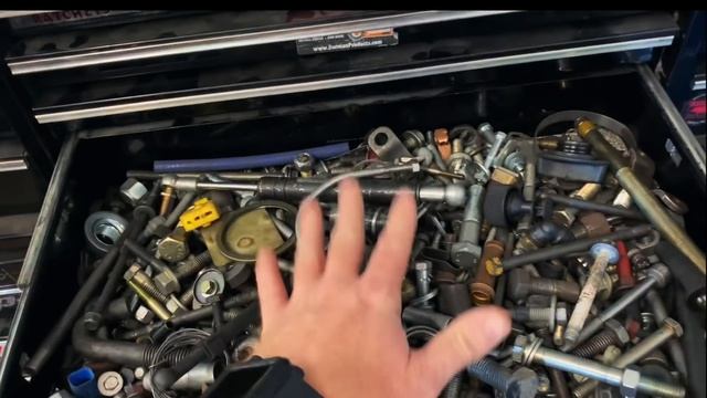 Snap On Toolbox Tour: What’s in Wally’s toolbox ? смотреть онлайн