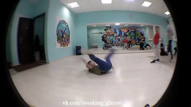 Missing Ingredient juniors смотреть онлайн