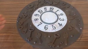 Настенные часы своими руками/Декор часов старыми ключами мастер класс