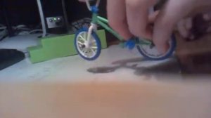 трюки на фингер байках