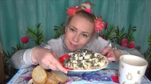 Мукбанг салат из Морской капусты Еда на камеру.