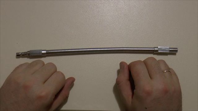 Гибкий удлинитель (вал) для шуруповерта. Flexible extension (shaft) for screwdriver. смотреть онлайн