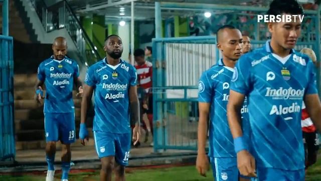 Laga Perdana Jadi Kapten, Nick Kuipers Cetak Gol Kemenangan PERSIB ? | All Access vs Madura United смотреть онлайн