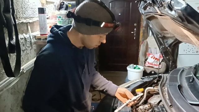 Як додати масла в автоматичну коробку передач Renault scenic