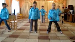 танец со стульями