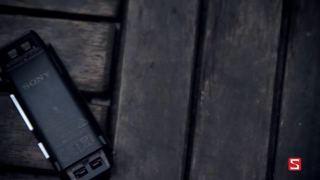 Schannel - Mở hộp Sony Smartband Talk : Thiết kế mới, màn hình E-ink , pin 3 ngày смотреть онлайн