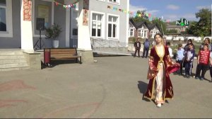 Лезги базар. Цмуррин юкьван школа.