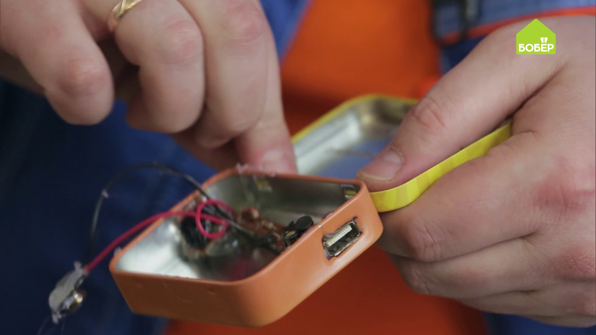 USB-зарядка для телефона СВОИМИ РУКАМИ! Как сделать портативное зарядное устройство для телефона