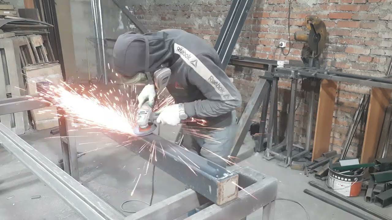 Ворота откатные, калитка, бетонировка столбов. Зашивка штакетником. Начало. 16.09.2023 смотреть онлайн