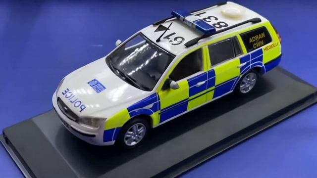1:43 Ford Mondeo Estate Gwent Heddlu Police Dog Unit Model смотреть онлайн