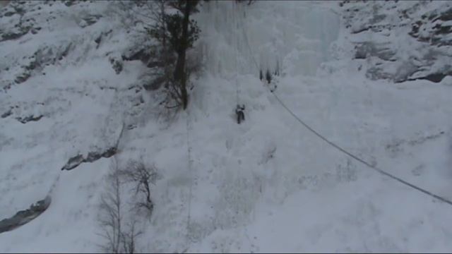 Шаман на водопаде "Девичьи слёзы". Макарак. ГЕРОИ ВЫХОДНЫХ смотреть онлайн