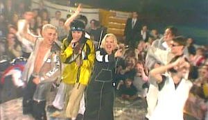 Впервые на ТВ и сразу в бой на ринге - "Гости из будущего" против "Отпетых мошенников"