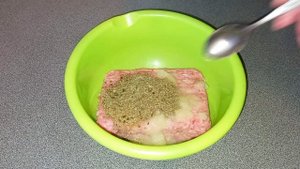 Ромштексы из свиного фарша.