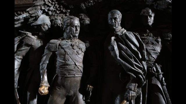 Alexander Garden and environs at night on Canon G9X Mark II смотреть онлайн