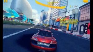 Asphalt 8-Крутые развороты и прыжки на трамплинах