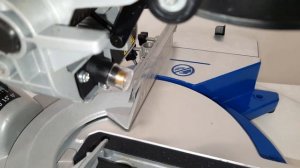 Это лучшая торцовочная пила  в дешевом  ценовом сегменте - новинка от компании Scheppach