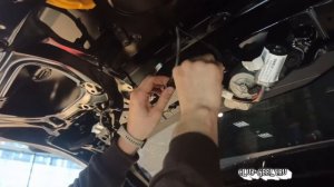Установка омывателя камеры заднего вида на Geely CoolRay