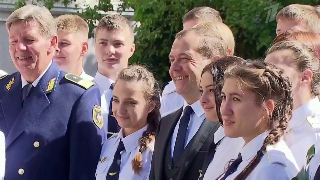 Дмитрий Медведев: Механизмы поддержки одаренных детей должны стать общенациональной системой