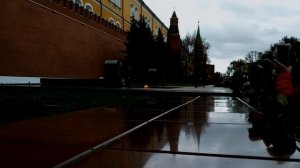 Журавли Марк Бернес, Неизвестный солдат.