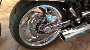 Видео работы прямотока "Combat 2IN1" для Suzuki Boulevard M109R или Intruder VZR1800 / M1800R.