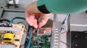 Телевизор THOMSON не включается. Стрим