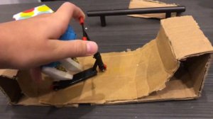 Трюки на ФИНГЕР САМОКАТЕ