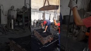 Литейный цех. Формовка бронефутеровки для углеразмольных мельниц Ш-50А