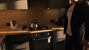 Обзор угловой кухни до потолка 11 кв. метров