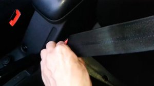 ВИДЕО: Как застегнуть ремень безопасности водителя в ЛАДА ПРИОРА (LADA PRIORA)?