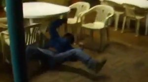 Сломал стол!