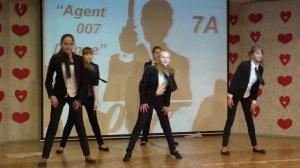 Agent 007 Dance