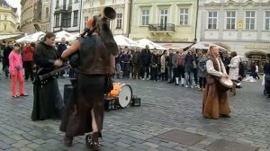 Шотландские музыканты и гоп в Праге