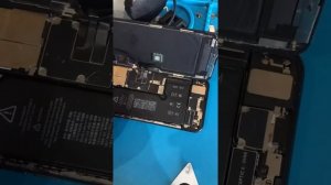 iPhone 11 Pro.Зависает. Нет звука. Не работает Вибро. Отремонтирован.