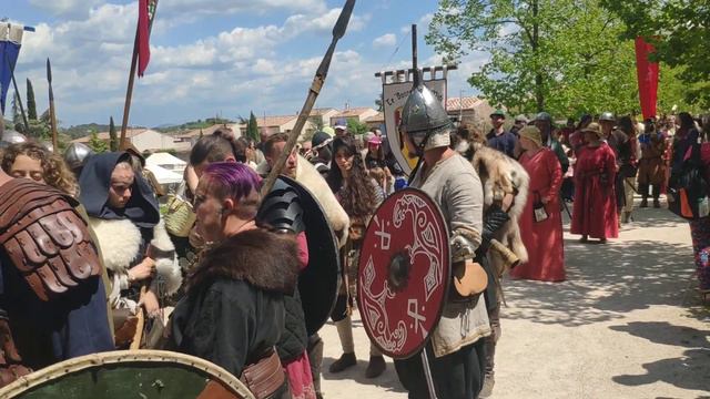 1 мая 2022 г. Сен-Максимен-ла-Сент-Бом смотреть онлайн