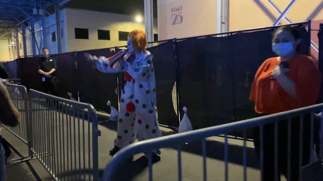 A Look Back at HHN30 смотреть онлайн