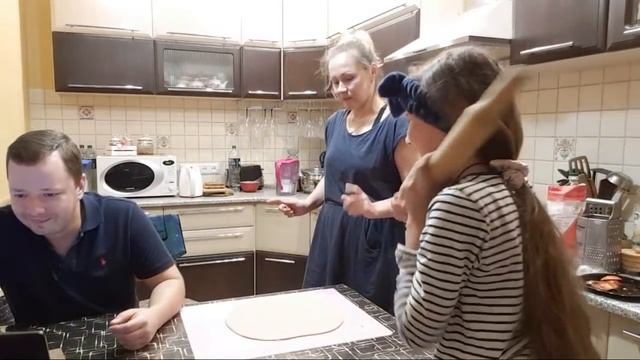 Идеальная Пицца Весёлая Кухня смотреть онлайн