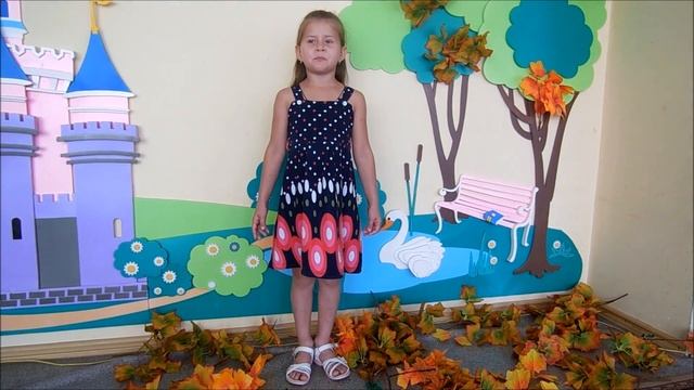 София Сагидуллина читает стихотворение И.А. Бунина "Гаснет вечер..." смотреть онлайн