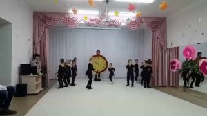 Танец "Часики"