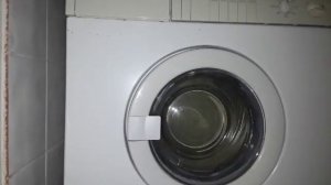 Bosch WFK 1601 - extremely unbalanced and jumping open door spin (hits glass)