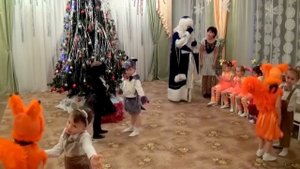 Новогодний утренник в детском саду Танец "Зверят"