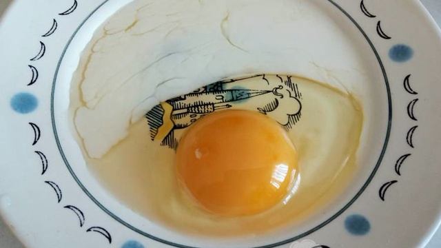 Гренки с сосисками и огурцом