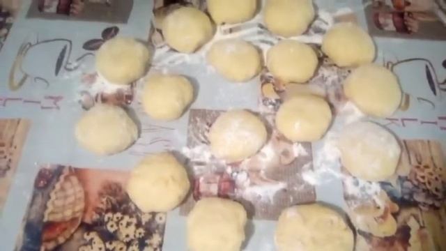 Булочки с вареньем.#булочкисвареньем #тестодрожжевое