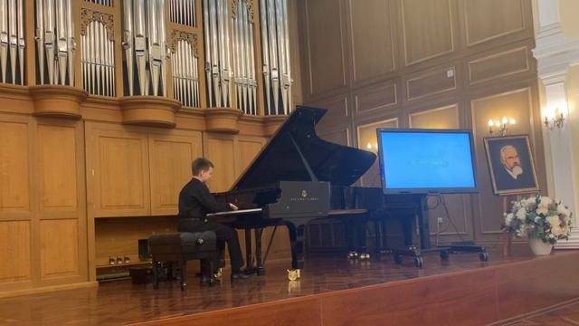 Выступление Ильи в ДМШ им. Танеева смотреть онлайн