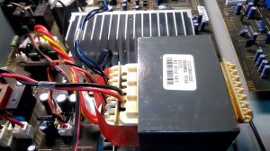Усилитель Pioneer A-10. Не включается. Индикатор моргает 2 раза через 1 секунду.