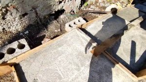 Реконструкция. Саманный старый дом. Отмостка и ступени