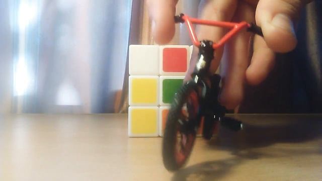 Как кататься на фингер BMX #2 смотреть онлайн