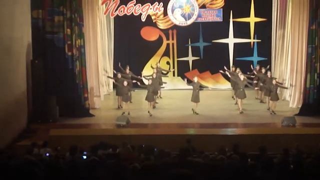 хореографический коллектив  народного танца "Славянка", "Военное попурри"
