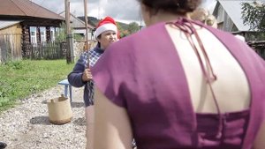 Свадьба.  Соседи перегораживают дорогу