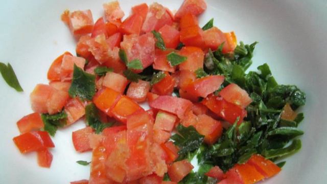 Хек запеченный под овощами