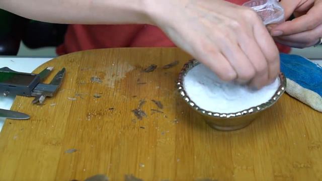 Shocking First Oyster! смотреть онлайн